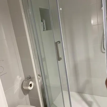 ベッド・アンド・ブレックファスト B8 Wang *